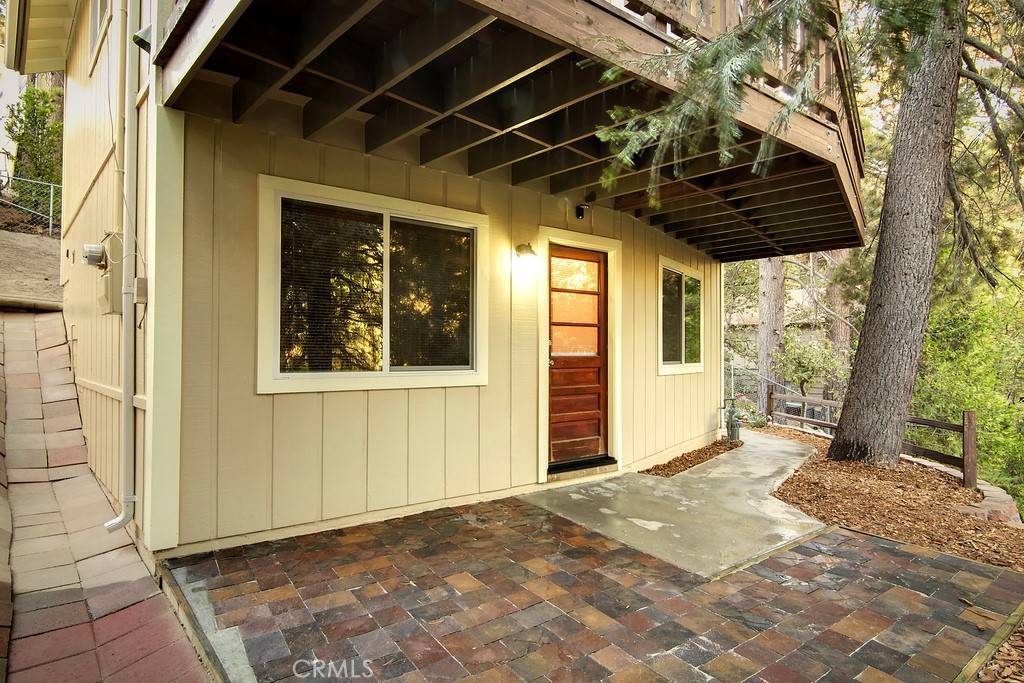 Lake Arrowhead, CA 92391,26287 Lake Forest DR