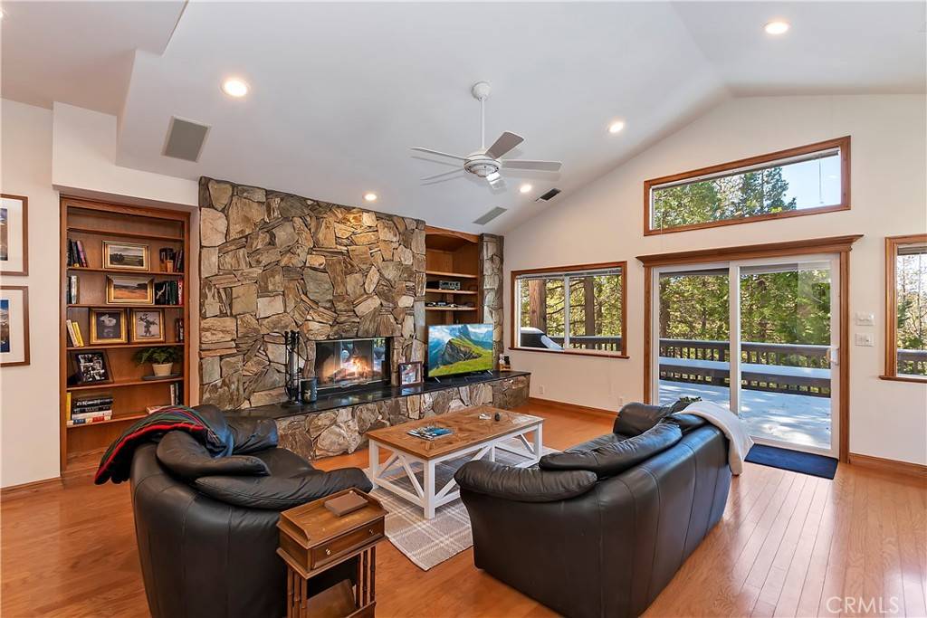 Lake Arrowhead, CA 92352,470 Pioneer RD