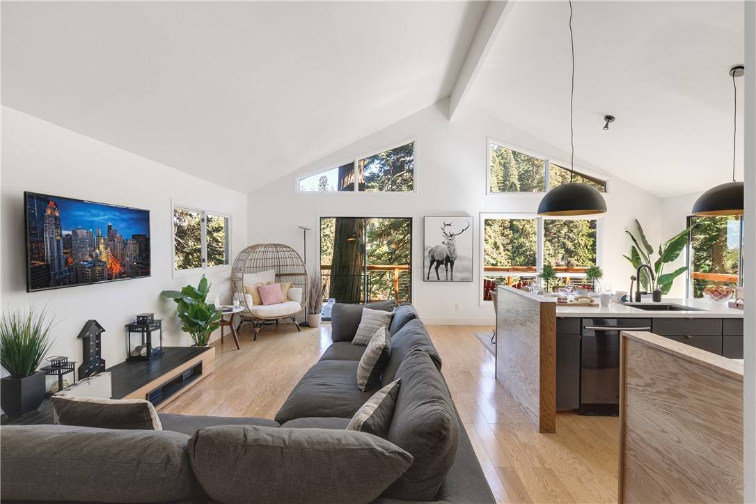 Lake Arrowhead, CA 92352,555 Dover CT