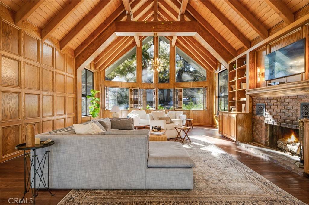 Lake Arrowhead, CA 92352,27768 High Knoll RD