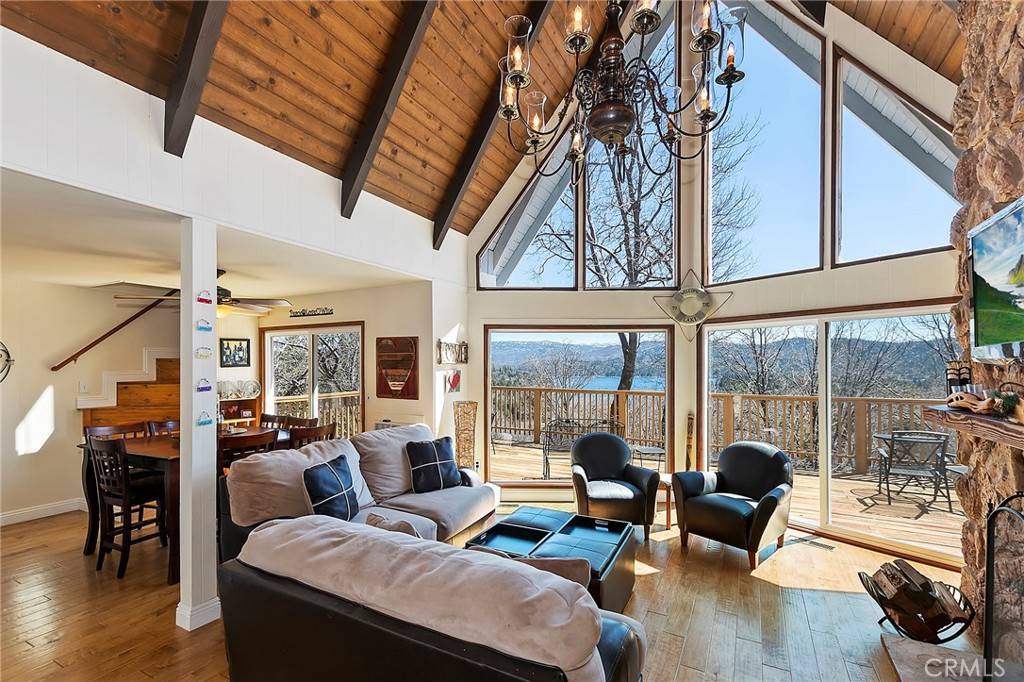 Lake Arrowhead, CA 92352,997 Nadelhorn DR