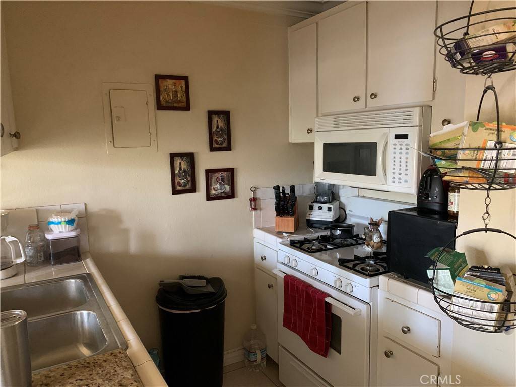Colton, CA 92324,2255 Cahuilla ST #79