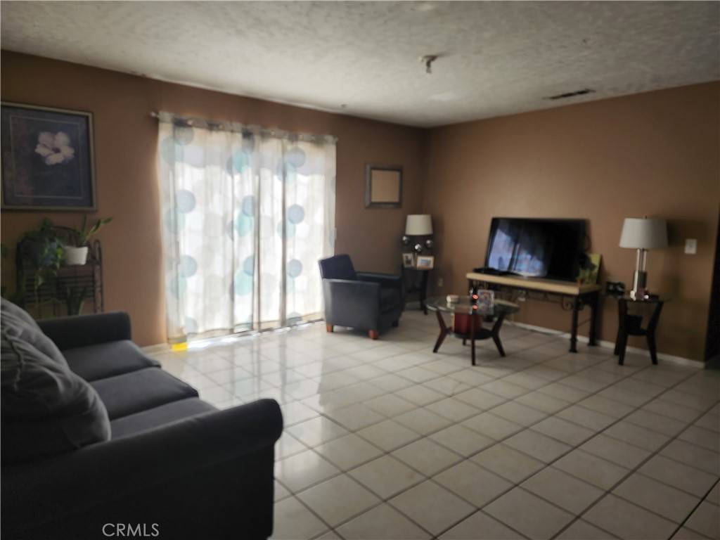 Colton, CA 92324,1821 Terrace AVE