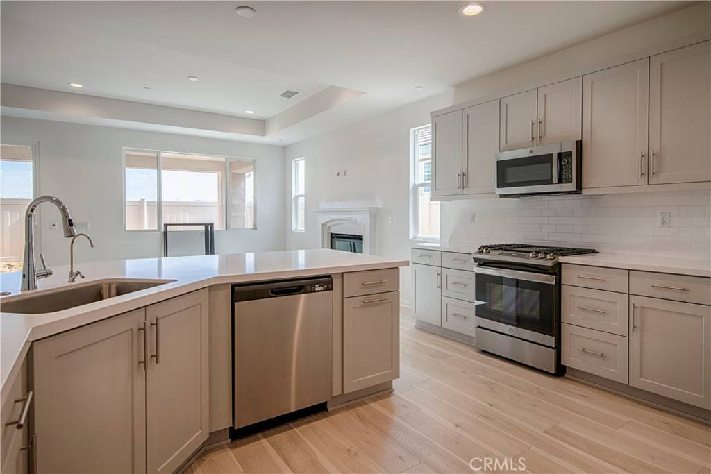 Temecula, CA 92591,32000 Hyacinth WAY
