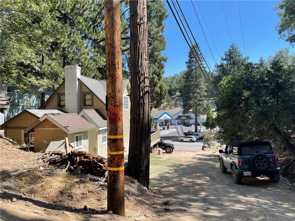 Rimforest, CA 92378,47 Scenic WAY