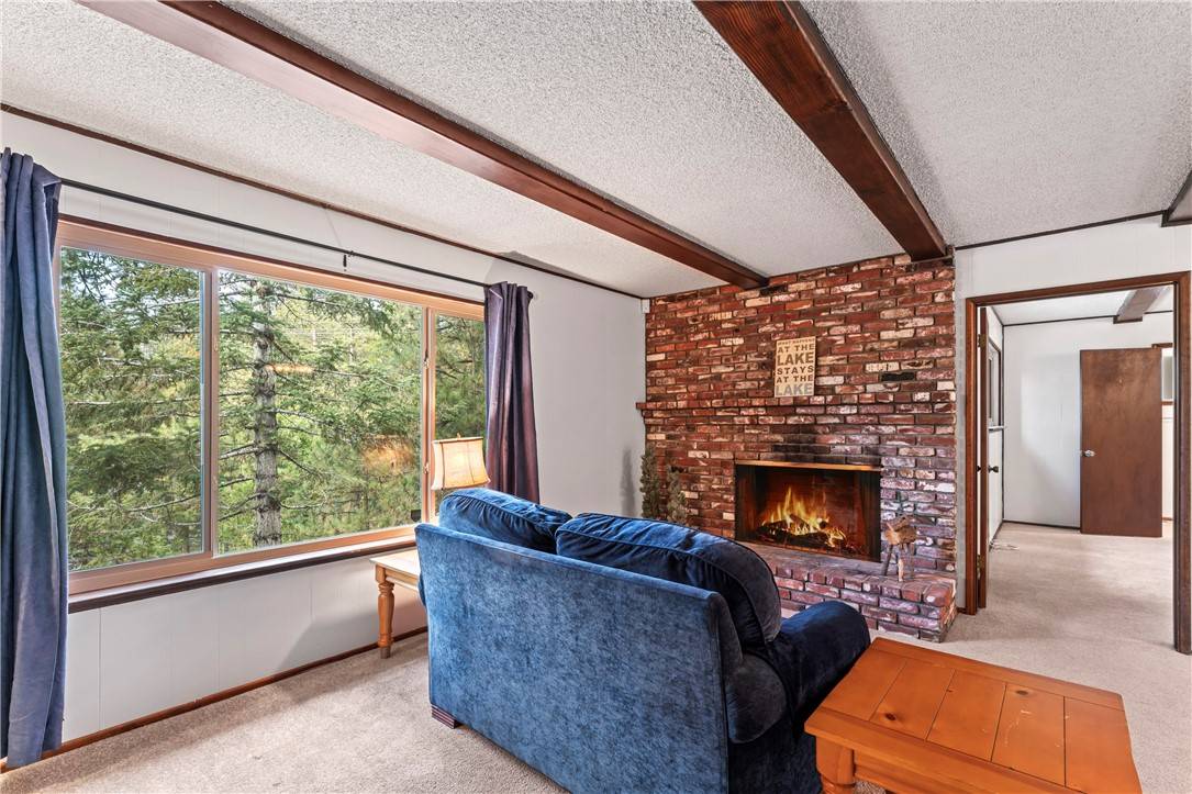 Lake Arrowhead, CA 92352,27121 Peninsula DR