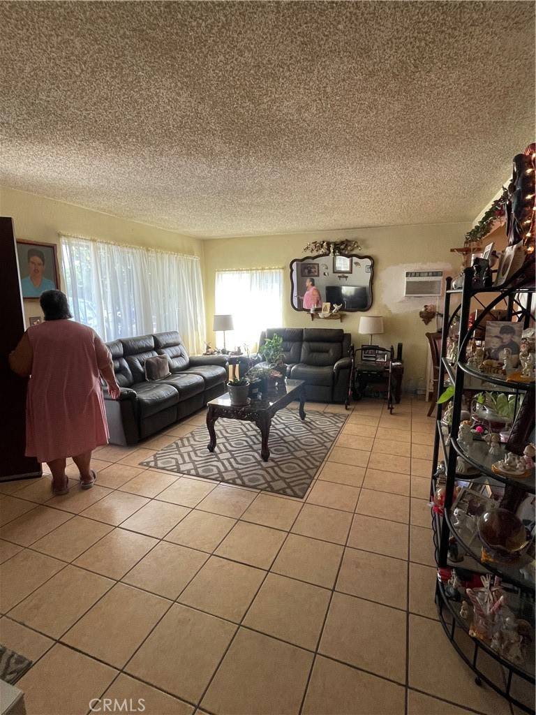 Colton, CA 92324,920 Orange ST