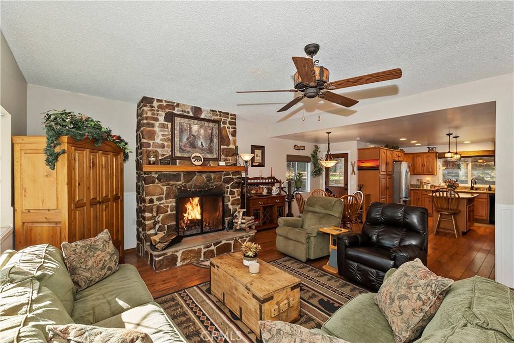 Twin Peaks, CA 92391,722 Clubhouse DR