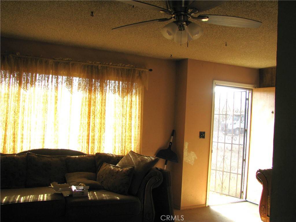 Pixley, CA 93256,582 W Terra Bella AVE
