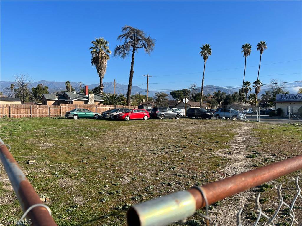 Mentone, CA 92359,0 Mentone BLVD