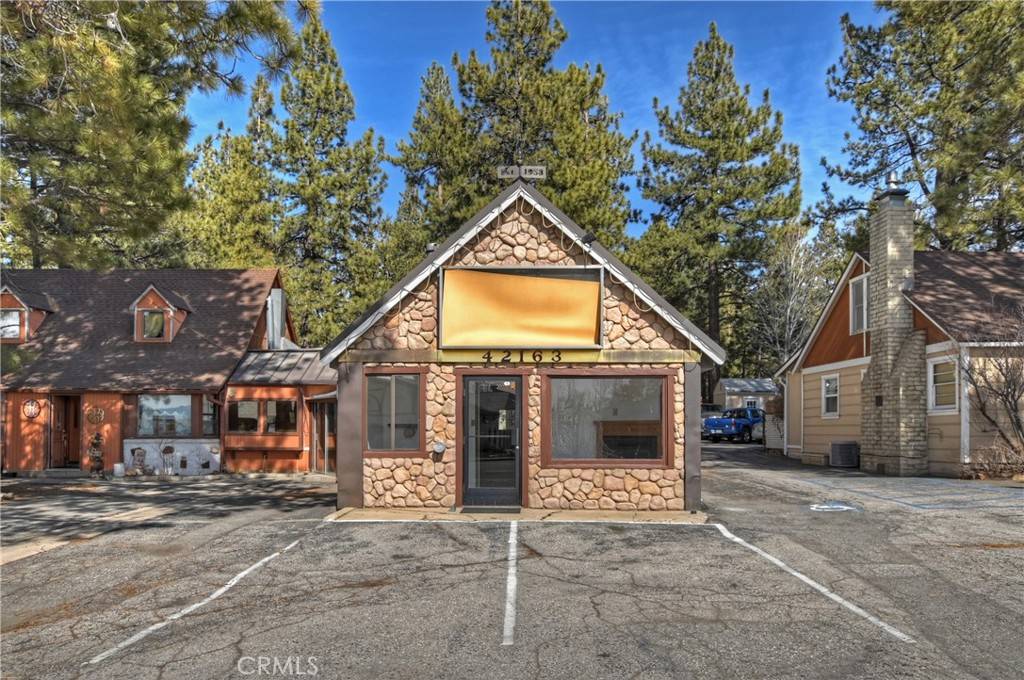 Big Bear Lake, CA 92315,42163 Big Bear BLVD