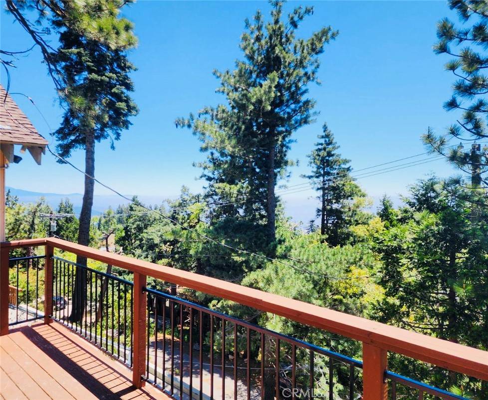 Rimforest, CA 92378,26568 Valley View DR