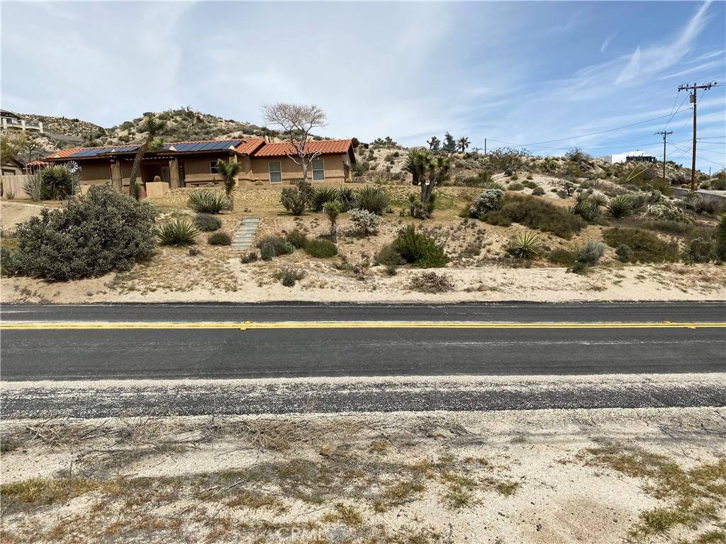 Yucca Valley, CA 92284,0 Farrelo RD