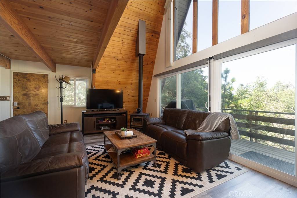 Lake Arrowhead, CA 92352,1154 Yukon DR