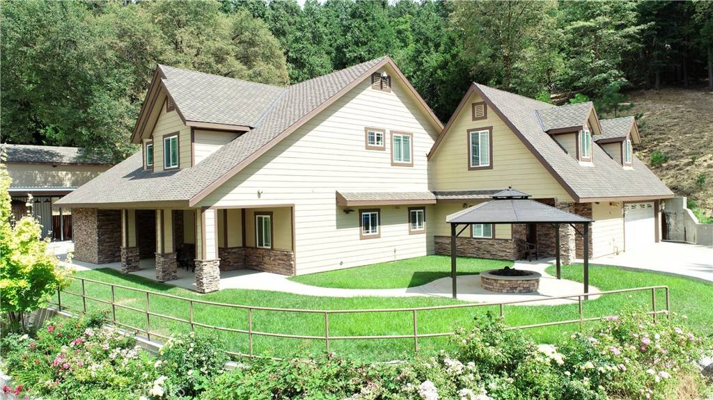 Crestline, CA 92325,919 Venus WAY