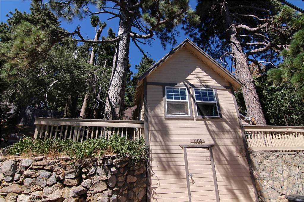 Rimforest, CA 92378,1109 Scenic WAY