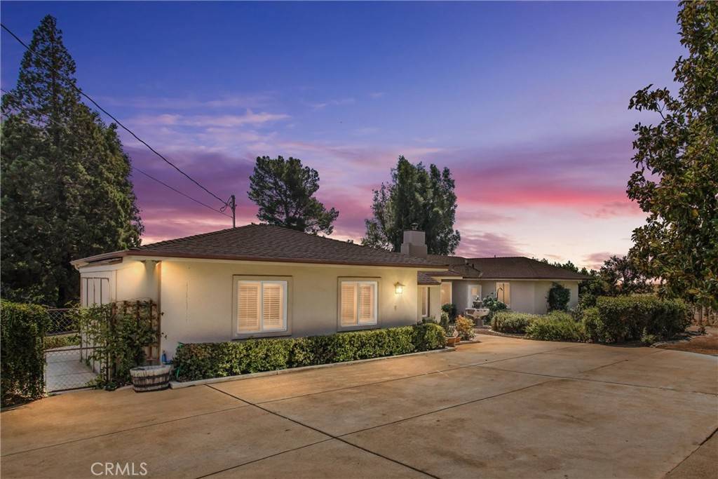 Banning, CA 92220,10925 Bluff ST