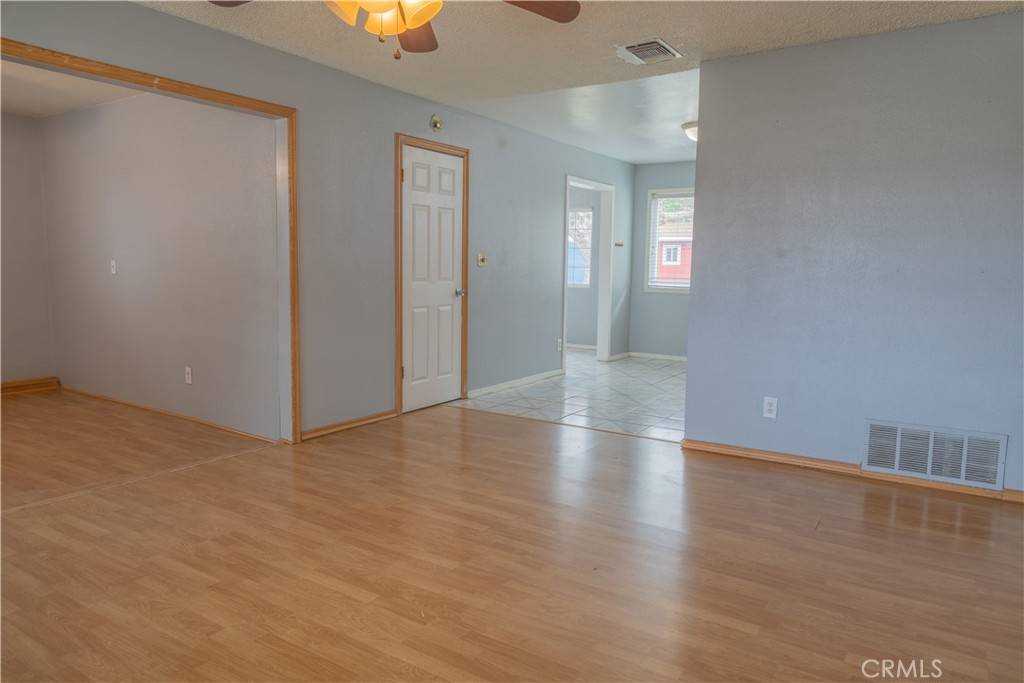 Parlier, CA 93648,130 J ST