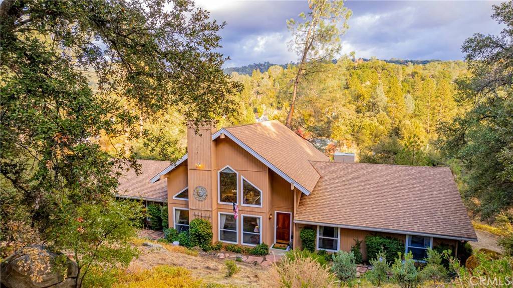 Oakhurst, CA 93644,50365 Spook LN