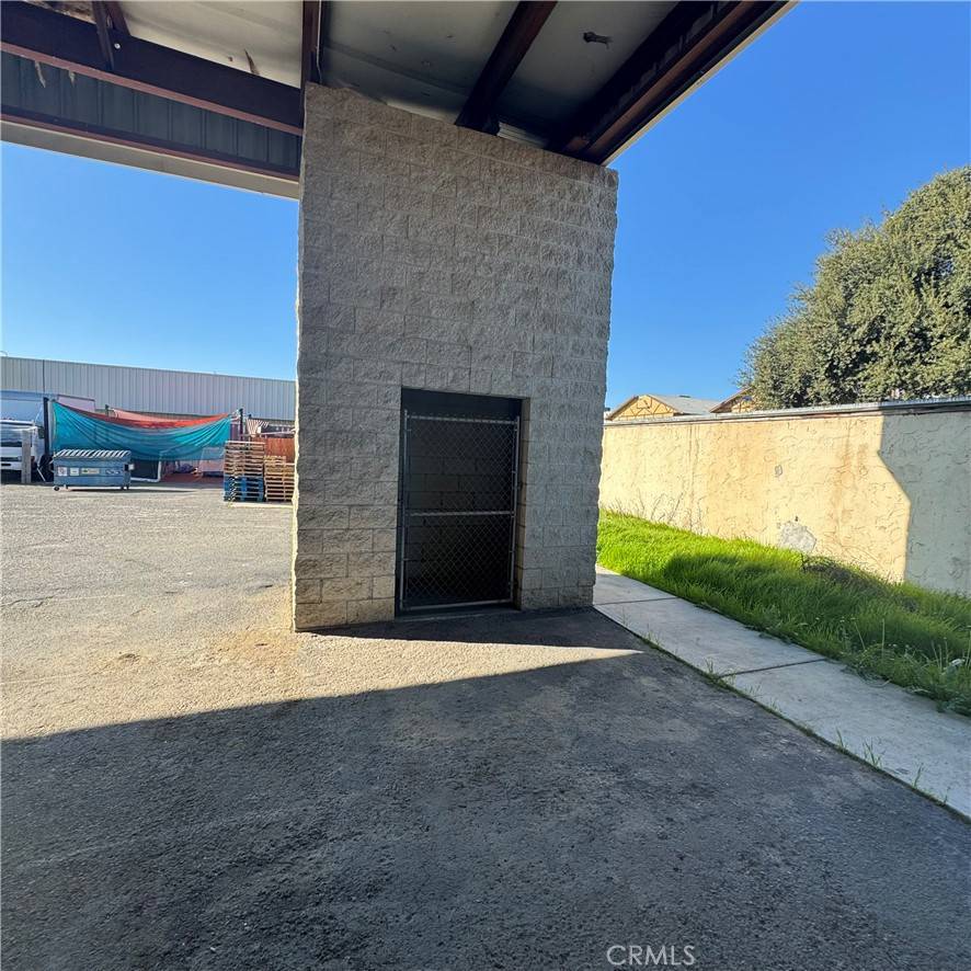 Madera, CA 93638,717 E Almond AVE
