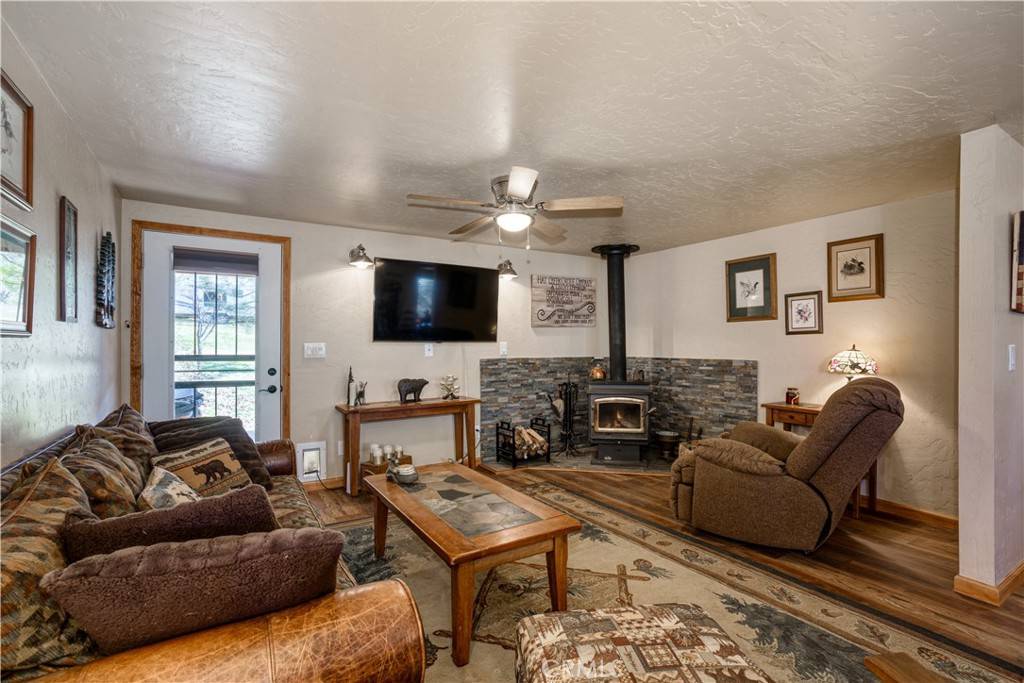 North Fork, CA 93643,33463 Road 233