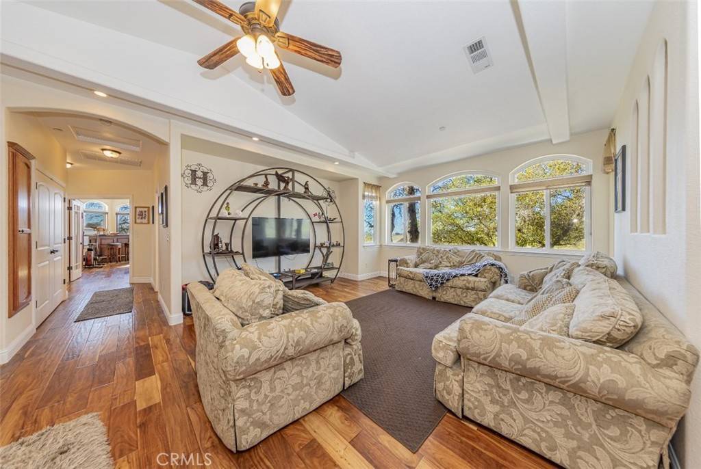 Raymond, CA 93653,33099 Road 800