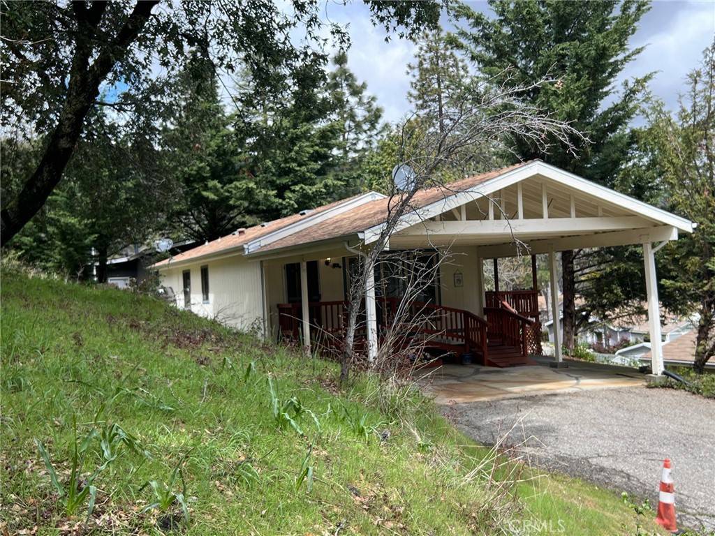 Oakhurst, CA 93644,43555 Highway 41 #C-6