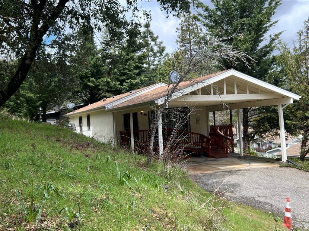 Oakhurst, CA 93644,43555 Highway 41 #C-6