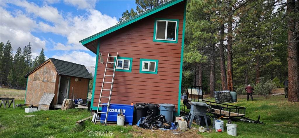 North Fork, CA 93643,112 N Meadow LN