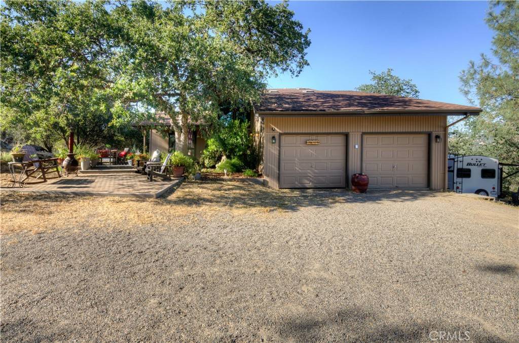 Coarsegold, CA 93614,42197 Wild Stallion