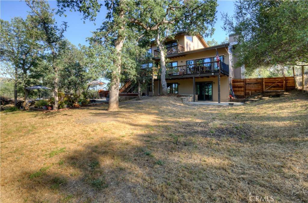 Coarsegold, CA 93614,42197 Wild Stallion