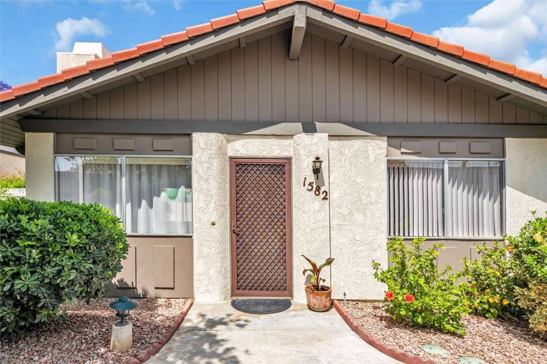 Redlands, CA 92374,1582 Lisa LN