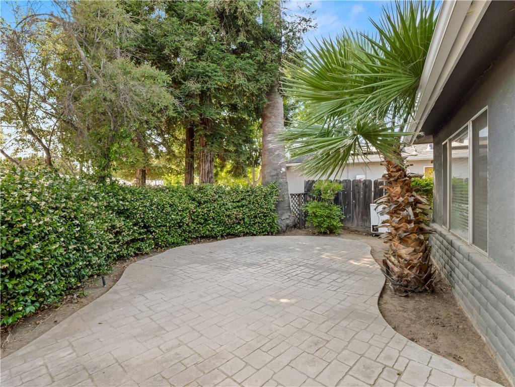 Fresno, CA 93711,7352 N Adoline AVE