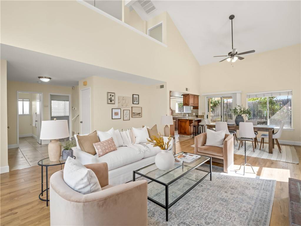Fresno, CA 93720,1523 E Pryor DR
