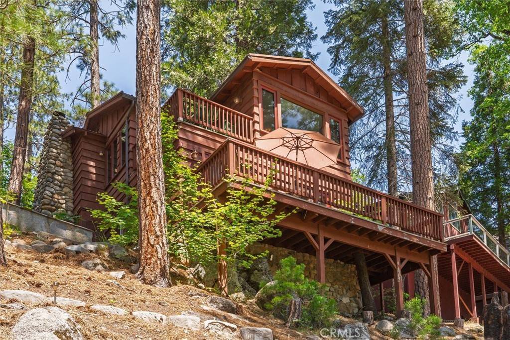 Wawona, CA 95389,2576 Chilnualna LN