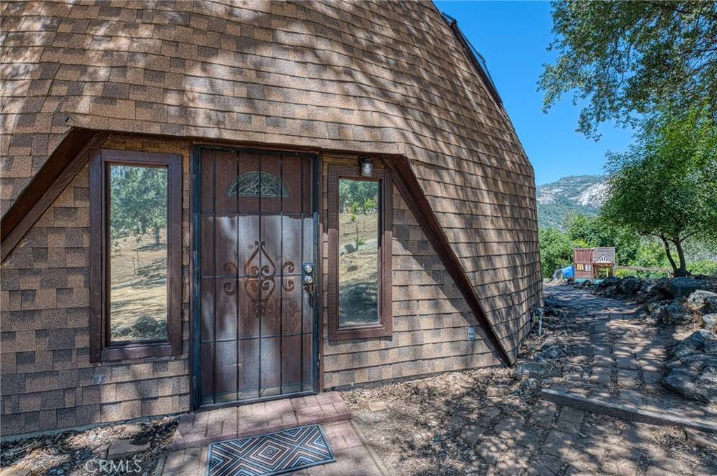 Tollhouse, CA 93667,28944 Tollhouse RD