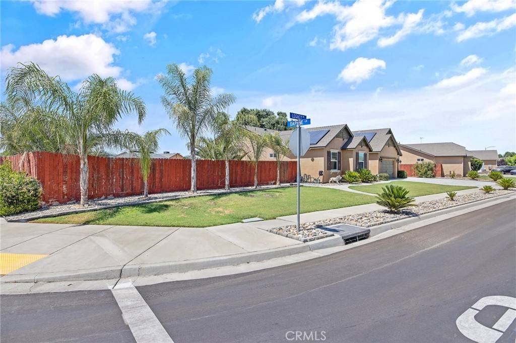 Lemoore, CA 93245,863 Legacy DR