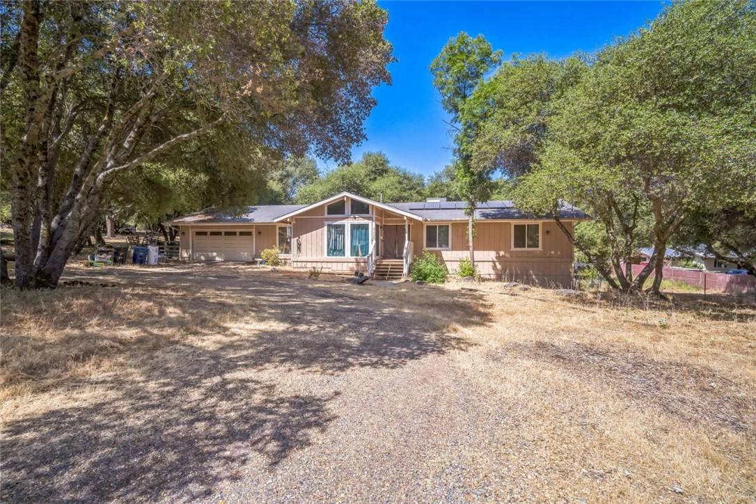 Coarsegold, CA 93614,31736 Apache RD