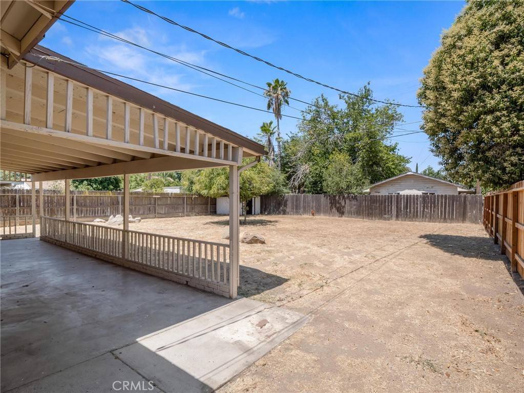 Fresno, CA 93703,2135 Arden DR W