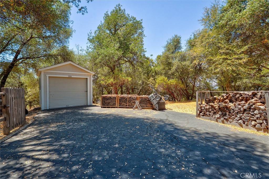 Oakhurst, CA 93644,39397 Moonray LN