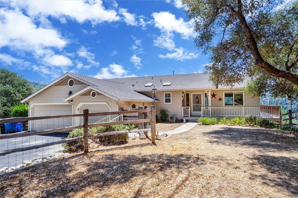 Oakhurst, CA 93644,39397 Moonray LN