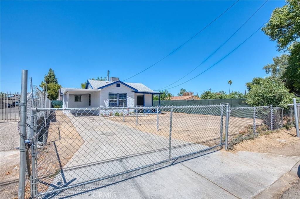 Fresno, CA 93703,1315 N 8th ST