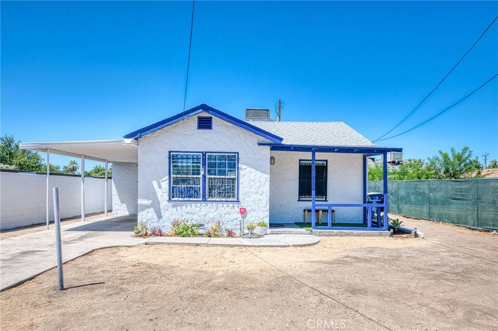Fresno, CA 93703,1315 N 8th ST