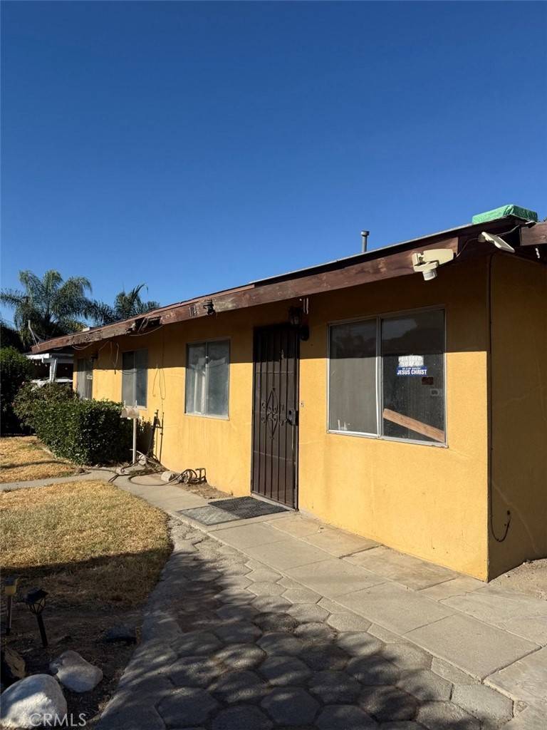 Visalia, CA 93291,1948 N Encina ST
