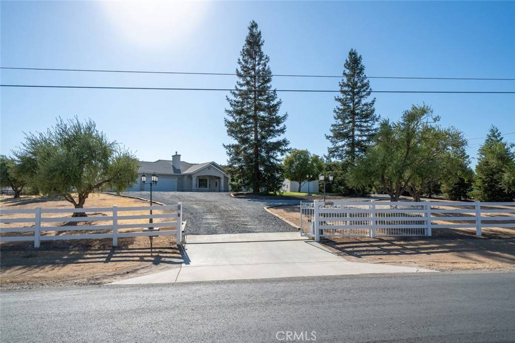 Madera, CA 93636,16860 Monreal RD