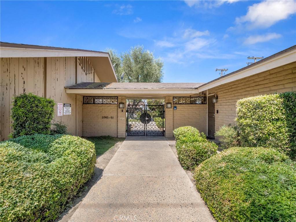 Fresno, CA 93705,3749 N Fruit AVE #A