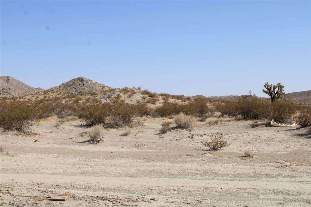 Adelanto, CA 92301,21 Lessing AVE