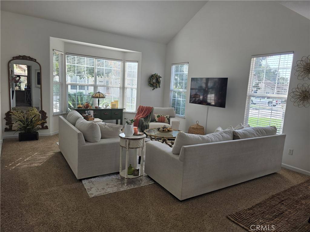 Dinuba, CA 93618,337 Village