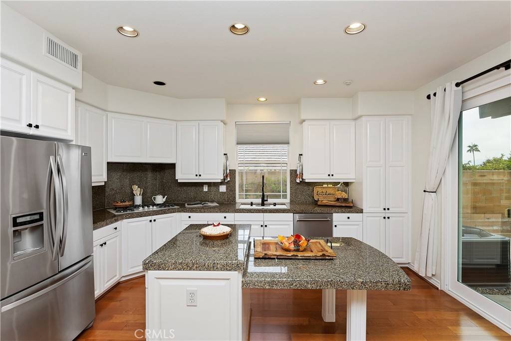 Altadena, CA 91001,3745 N Hollingsworth RD