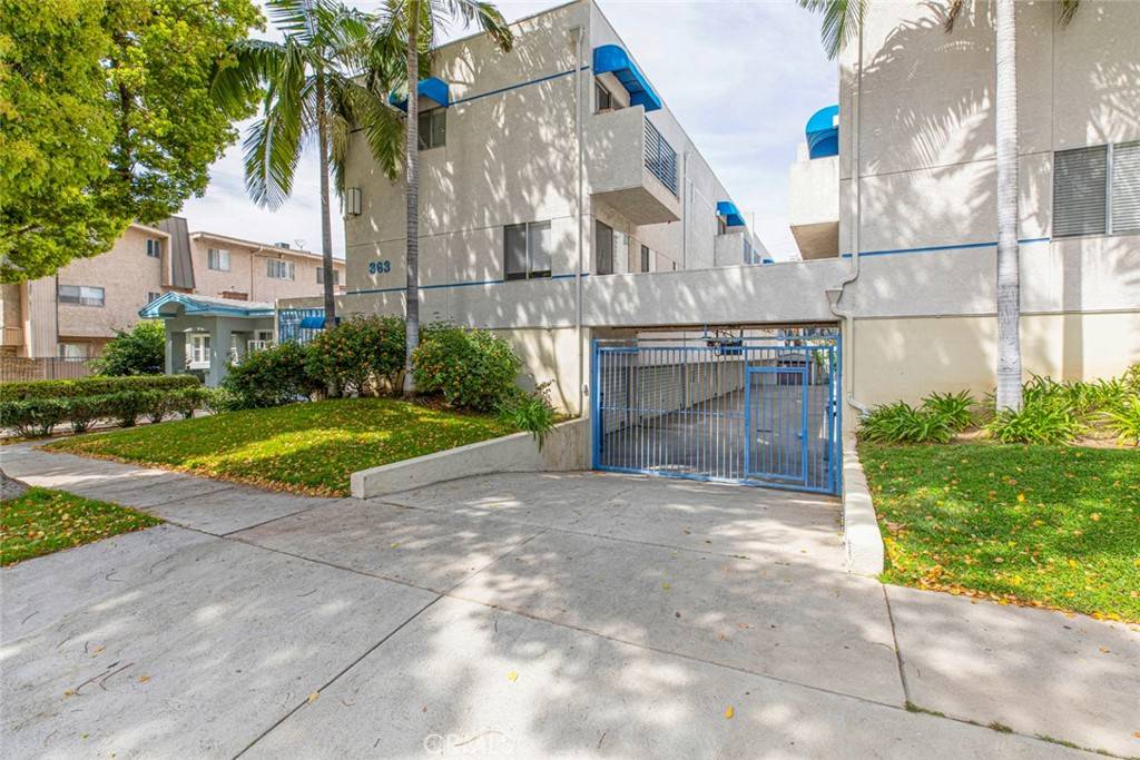 Glendale, CA 91203,363 W California AVE #2